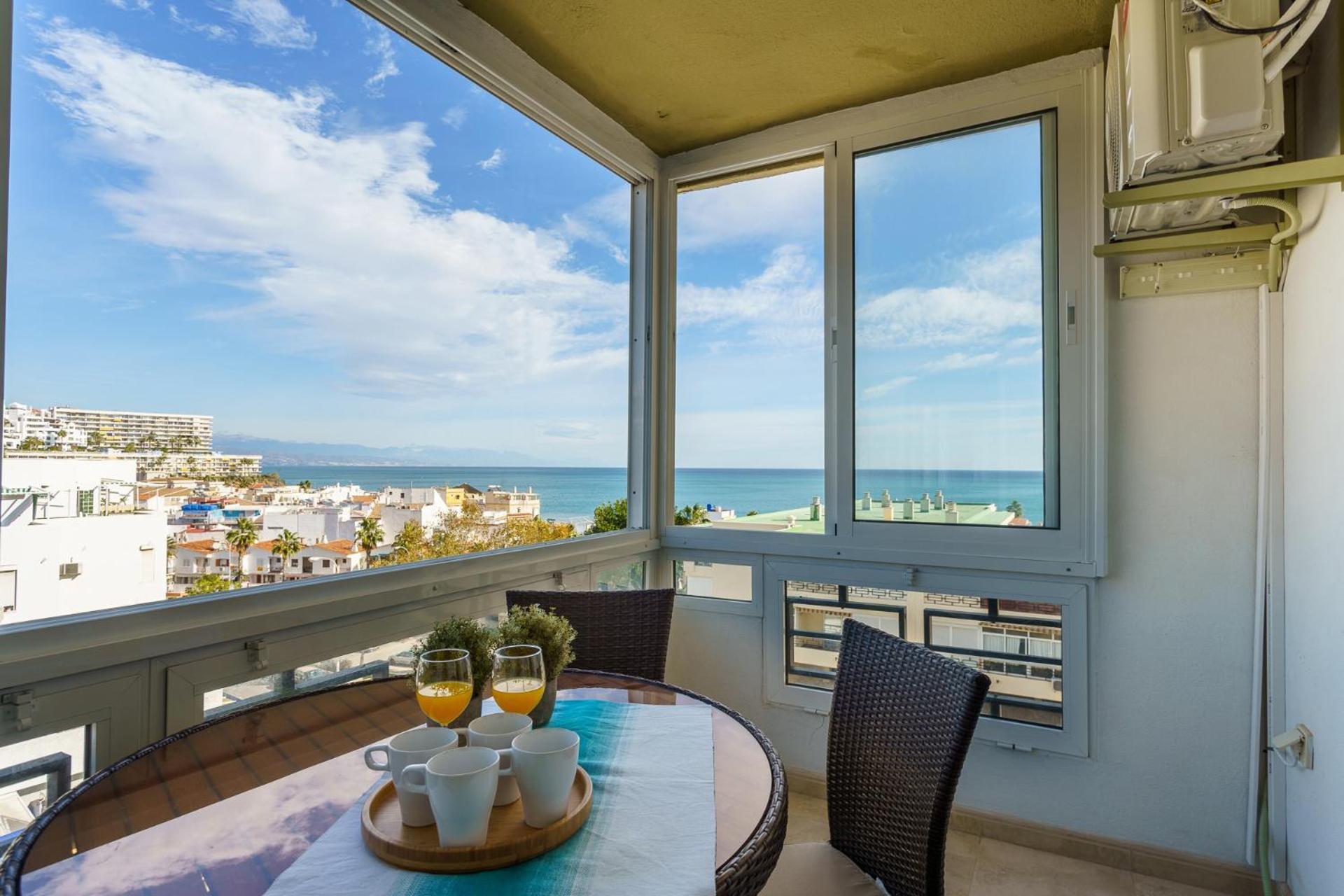 Malagasuite Carihuela Apartments Torremolinos Exterior photo